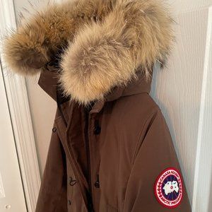 Canada Goose Women's Kensington Down Parka